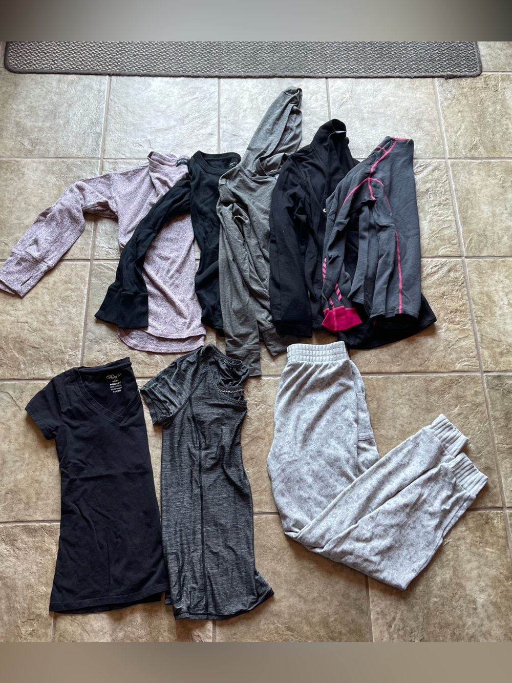 Mixed Women's Activewear Tops & Joggers, some name brands (see pics)